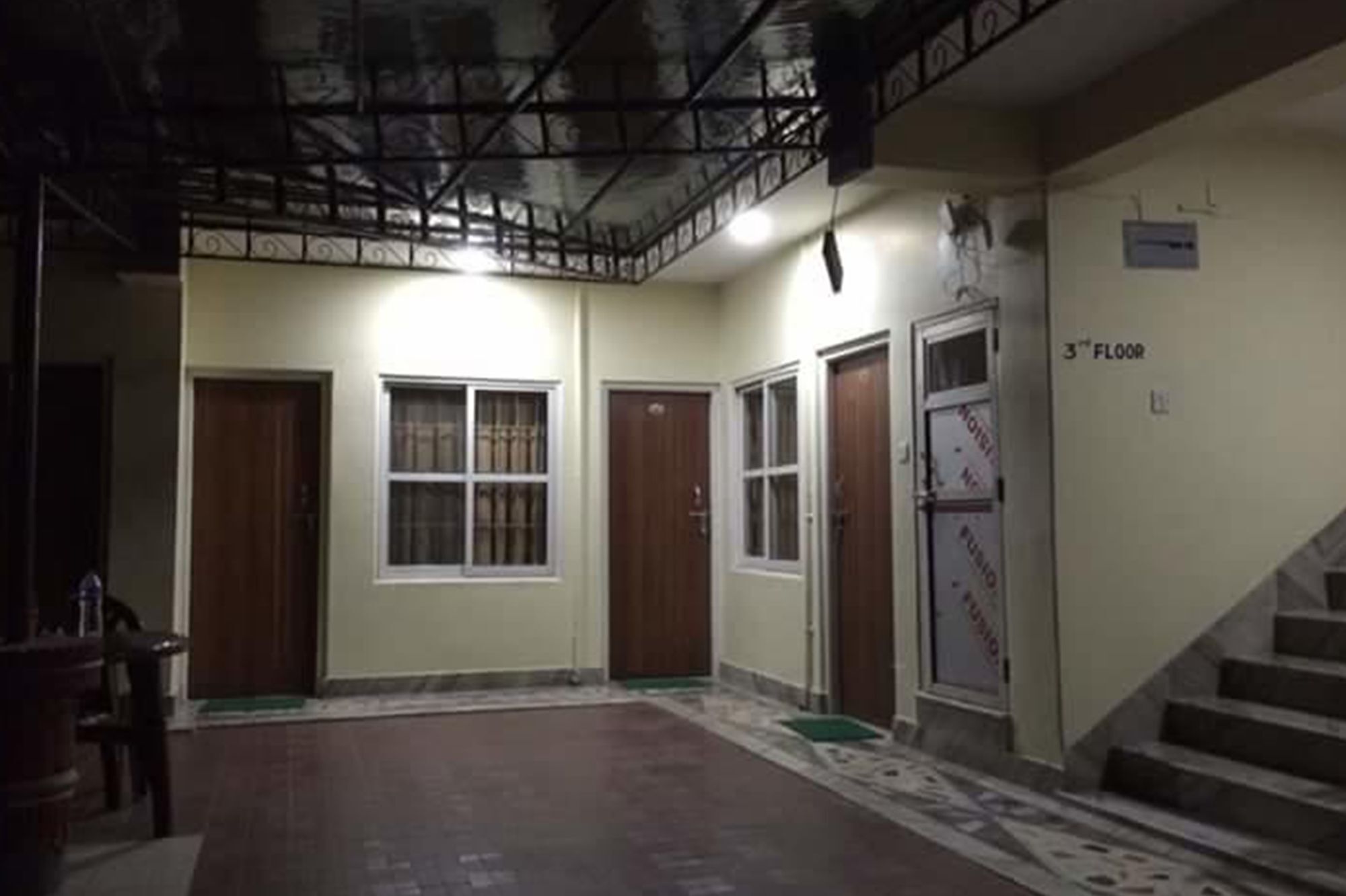 Hotel Bhadrakali Pokhara Inn Εξωτερικό φωτογραφία